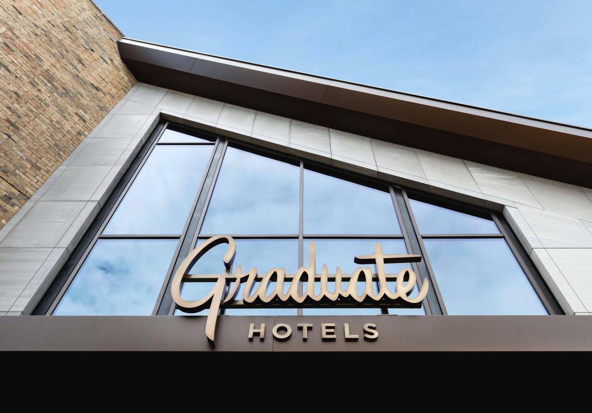 Graduate By Hilton Cambridge Hotel Exterior photo